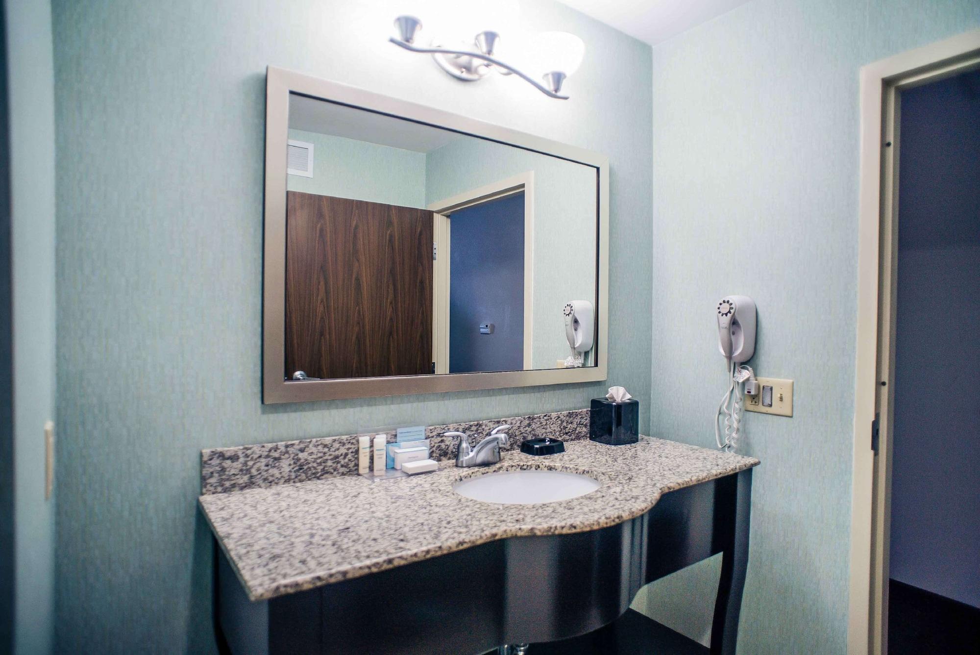 Hampton Inn - Monticello Eksteriør billede